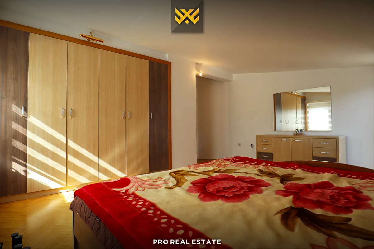 Kat Shtëpie 120m² me #QIRA në Velani.