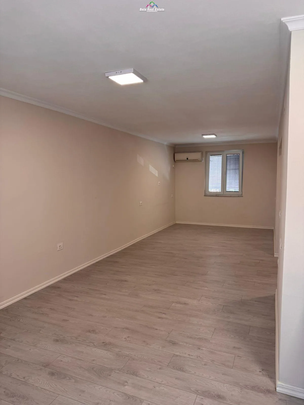 Zyre Me Qera 1+1 Tek 21 Dhjetori (ID BZ2951) Tirane