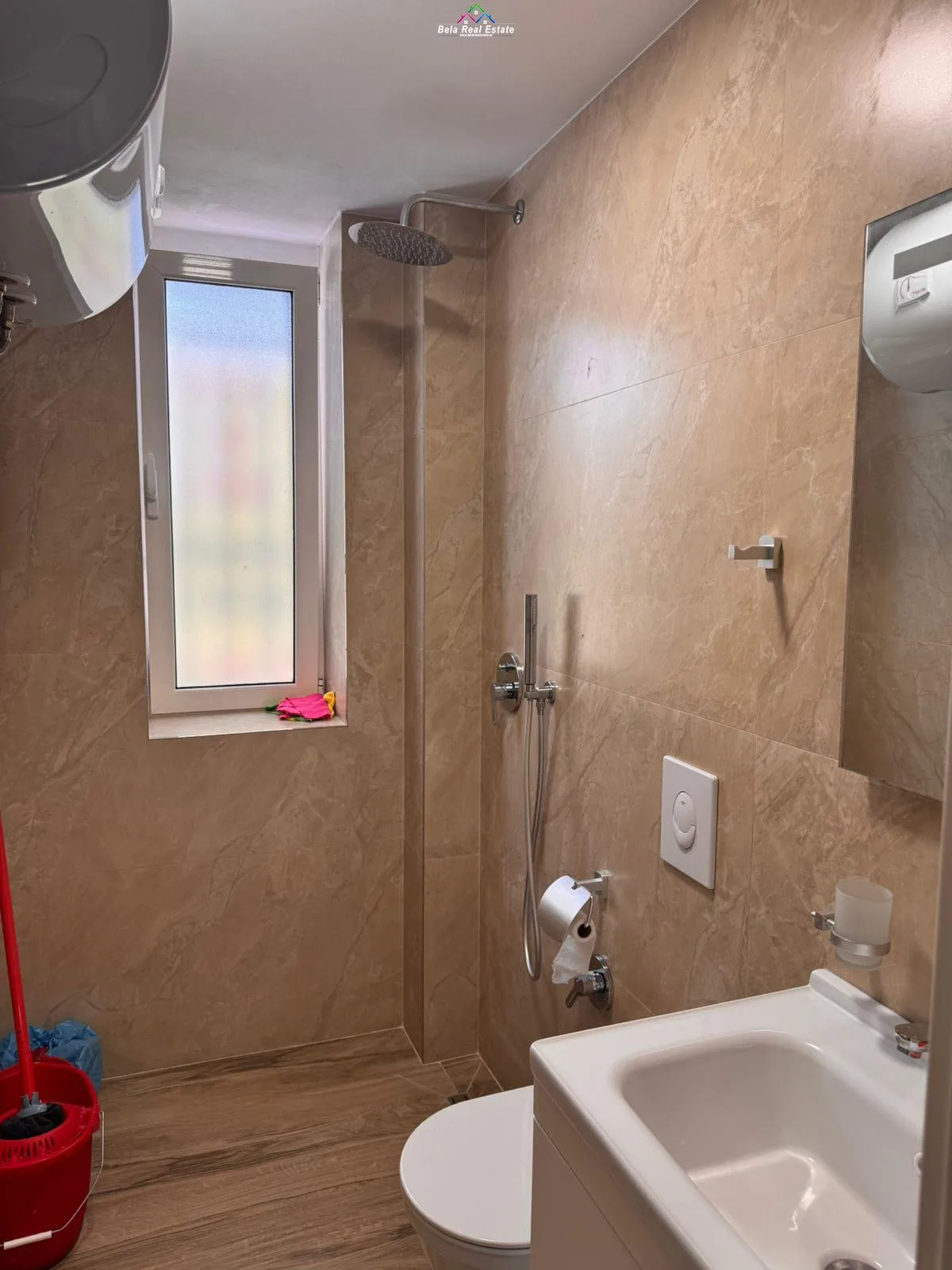 Zyre Me Qera 1+1 Tek 21 Dhjetori (ID BZ2951) Tirane