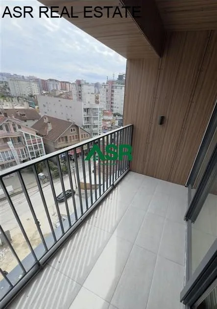 #ID:3968 Banesë 84m2 me #qira në Emshir, objekti Koral