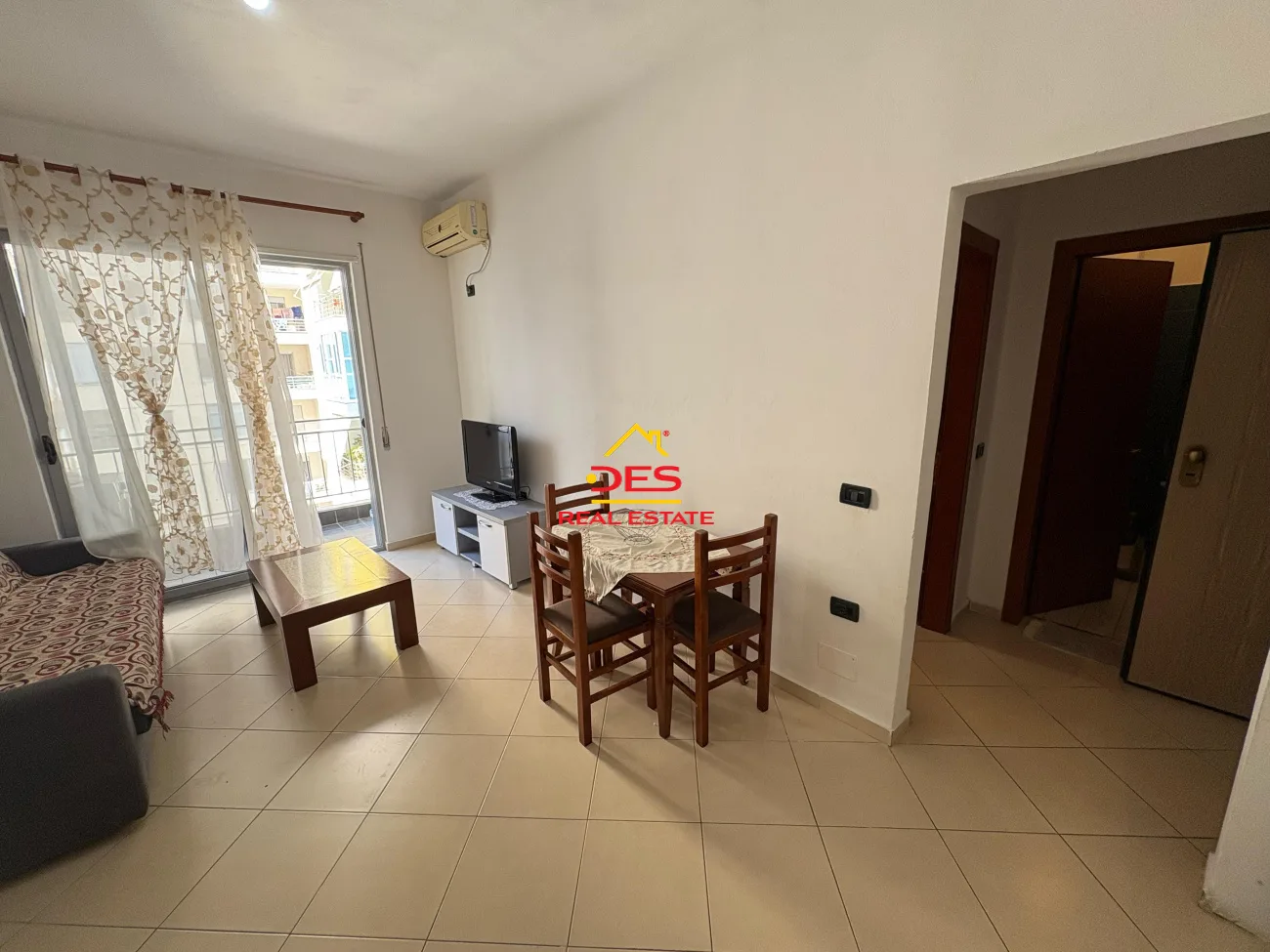 Shitet apartament 1+1 te ish kombinati i peshkut, vlorë
