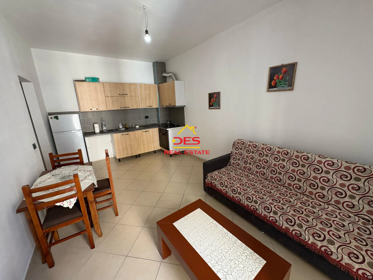 Shitet apartament 1+1 te ish kombinati i peshkut, vlorë