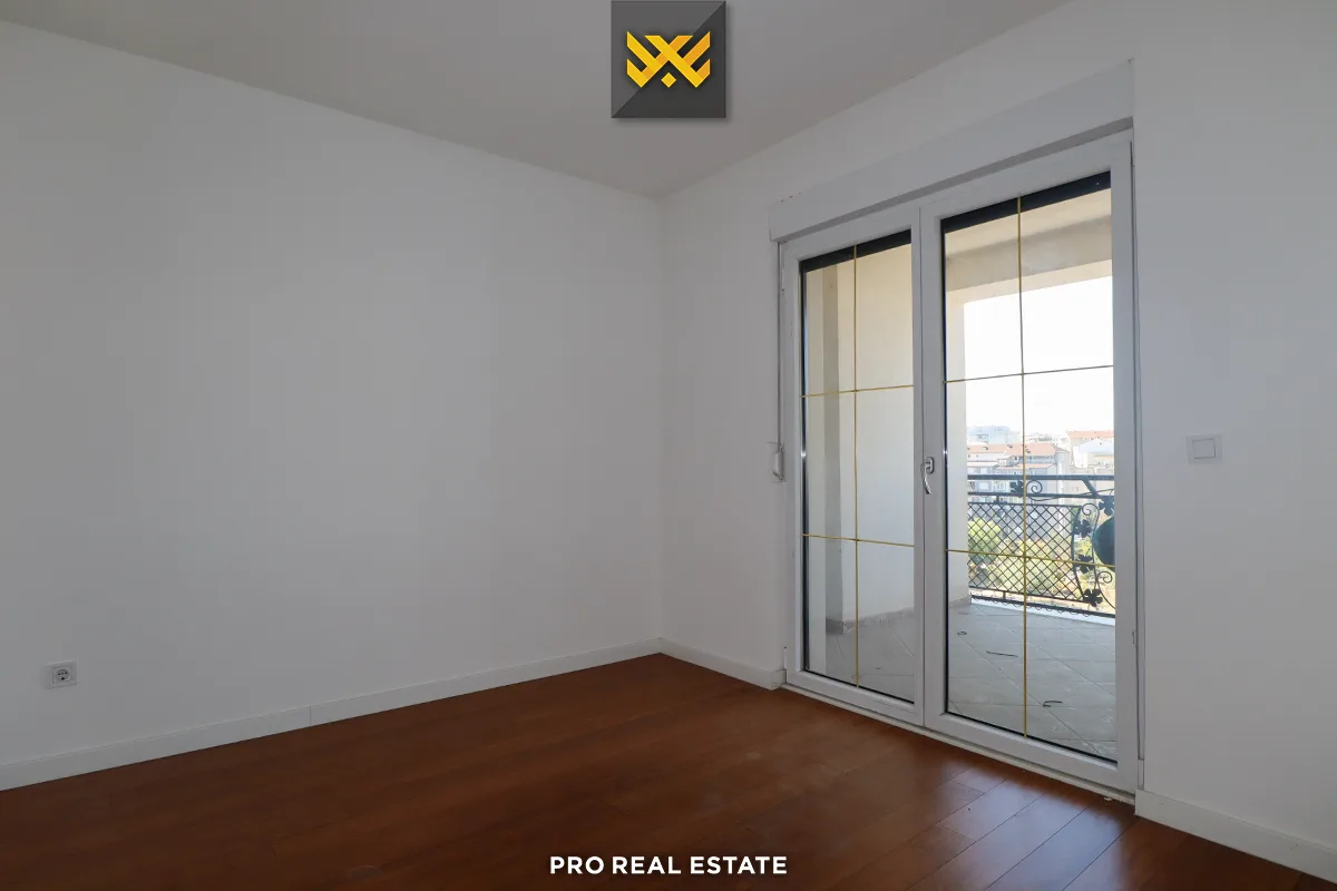 Banesë / Zyrë 119m²me #QIRA te Rruga B