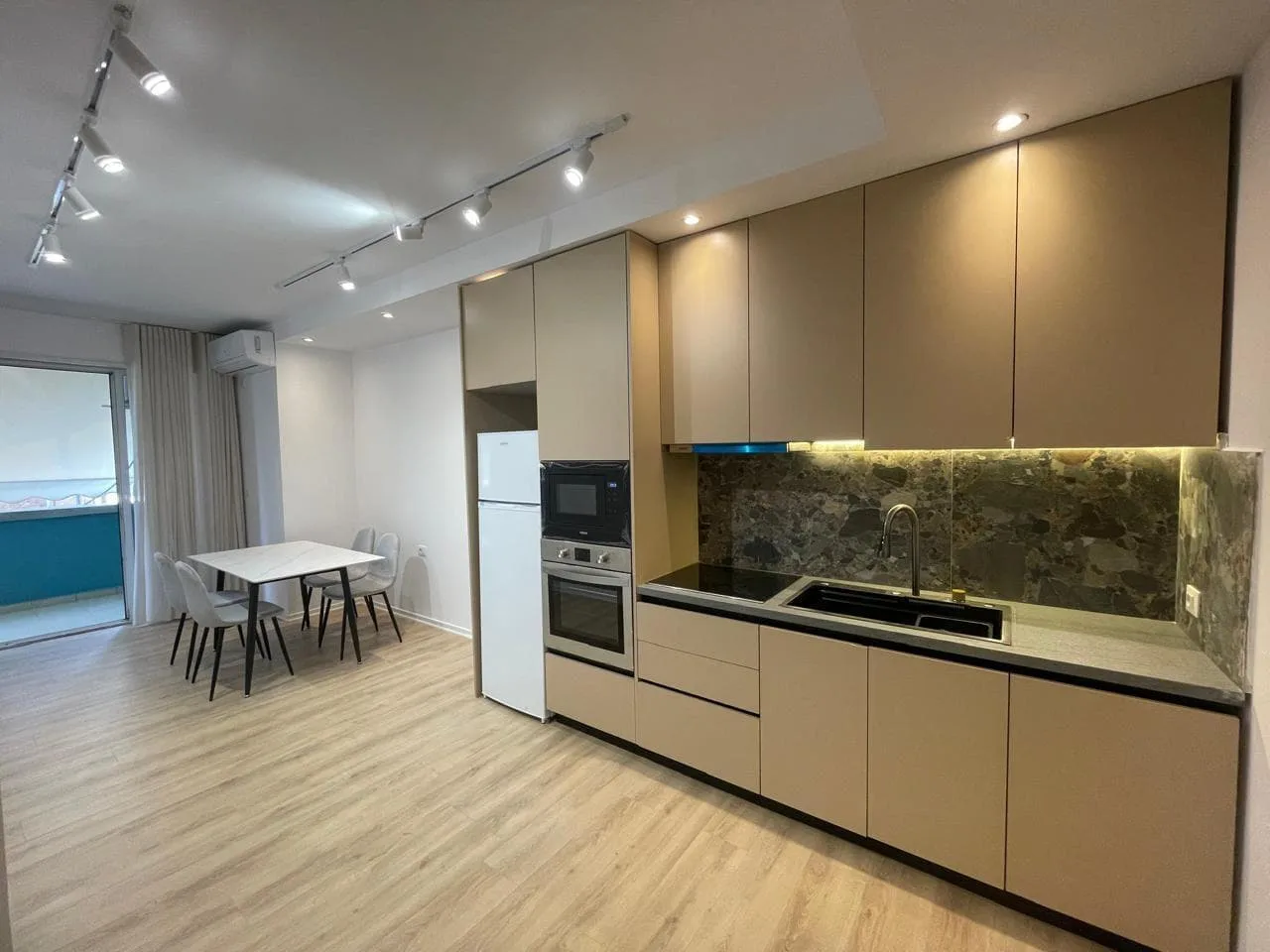 Apartament 1+1 Me Qera Tek Materniteti I Ri (ID B2101168) Tirane.