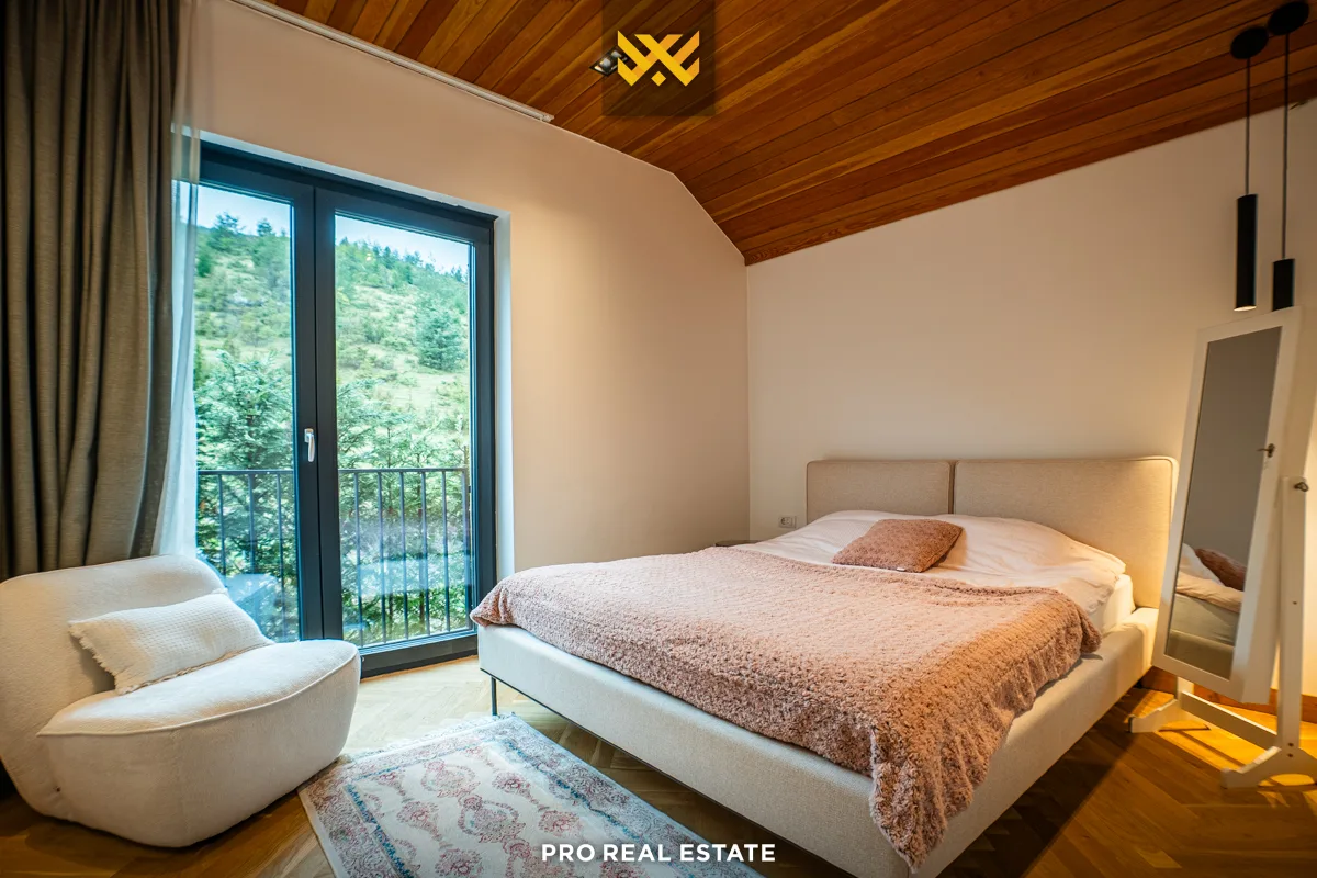 Villë 240m² për #SHITJE në Brezovicë