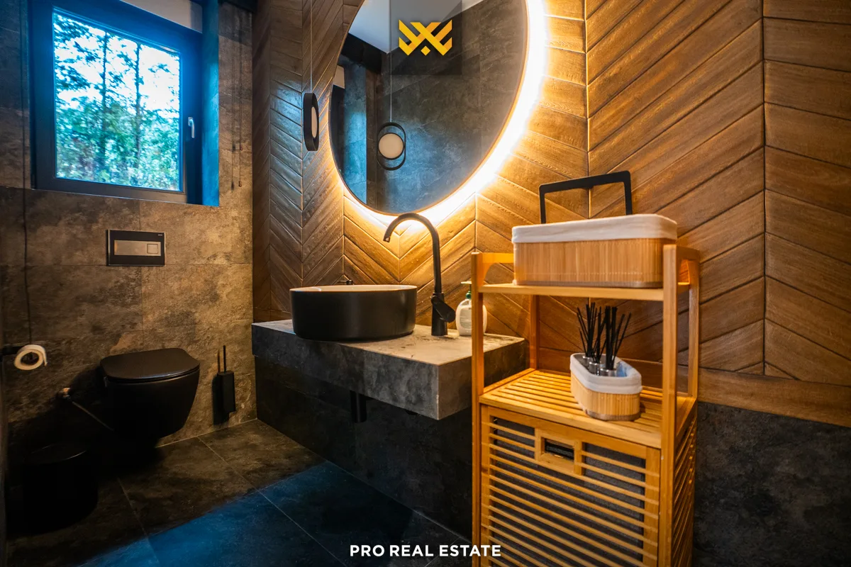Villë 240m² për #SHITJE në Brezovicë
