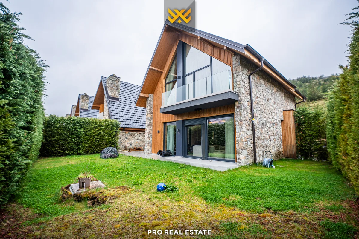 Villë 240m² për #SHITJE në Brezovicë