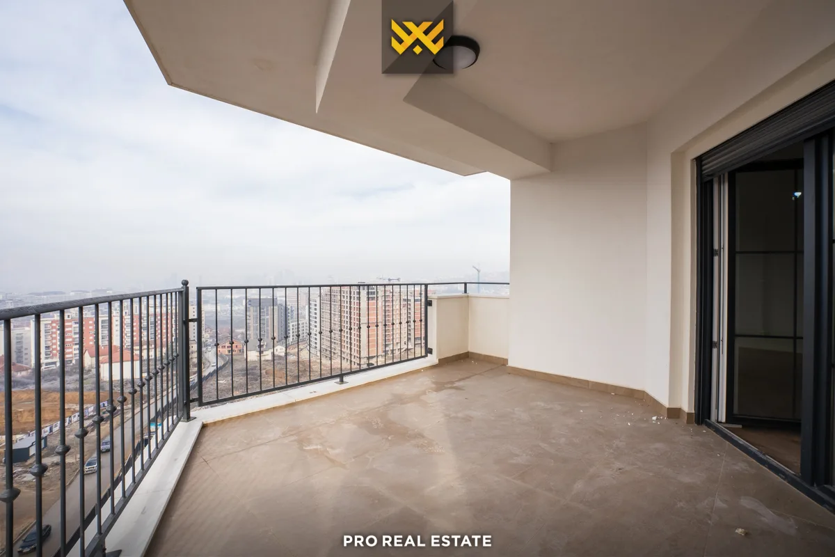 Banesë 221.22m² për #SHITJE te Prishtina e Re