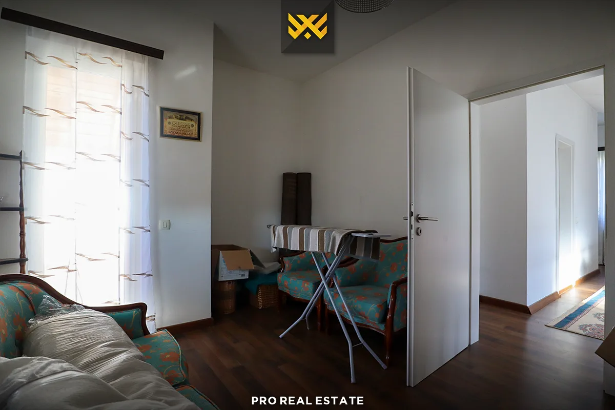 Dy Shtëpi 180m² për #SHITJE në Lagjen Qëndresa