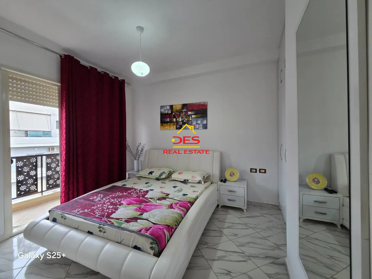 Jepet me qira apartament 2+1+2 pranë hotel partner, vlorë
