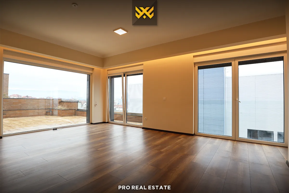 Banesë-Zyrë 141m² + 50m² me #QIRA në Dragodan.