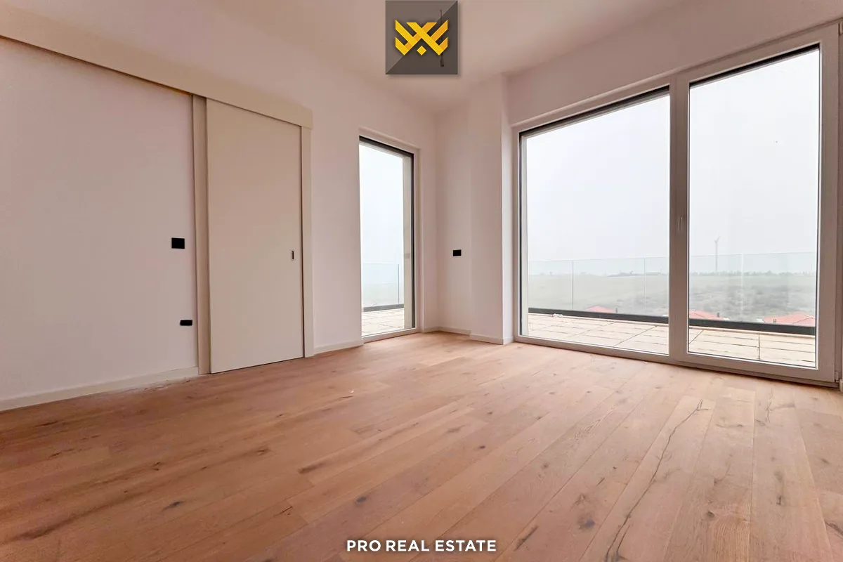 Terracier 165.06m² + 96.60m² për #SHITJE në Lagjen Marigona Hill