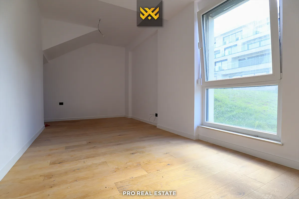 Terracier 161.80m² + 50.60m² me #QIRA në Lagjen Marigona Hill