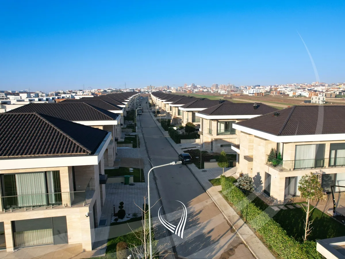 Shtëpi 452m2 në shitje ne lagjen Premiera Residence - Çagllavicë