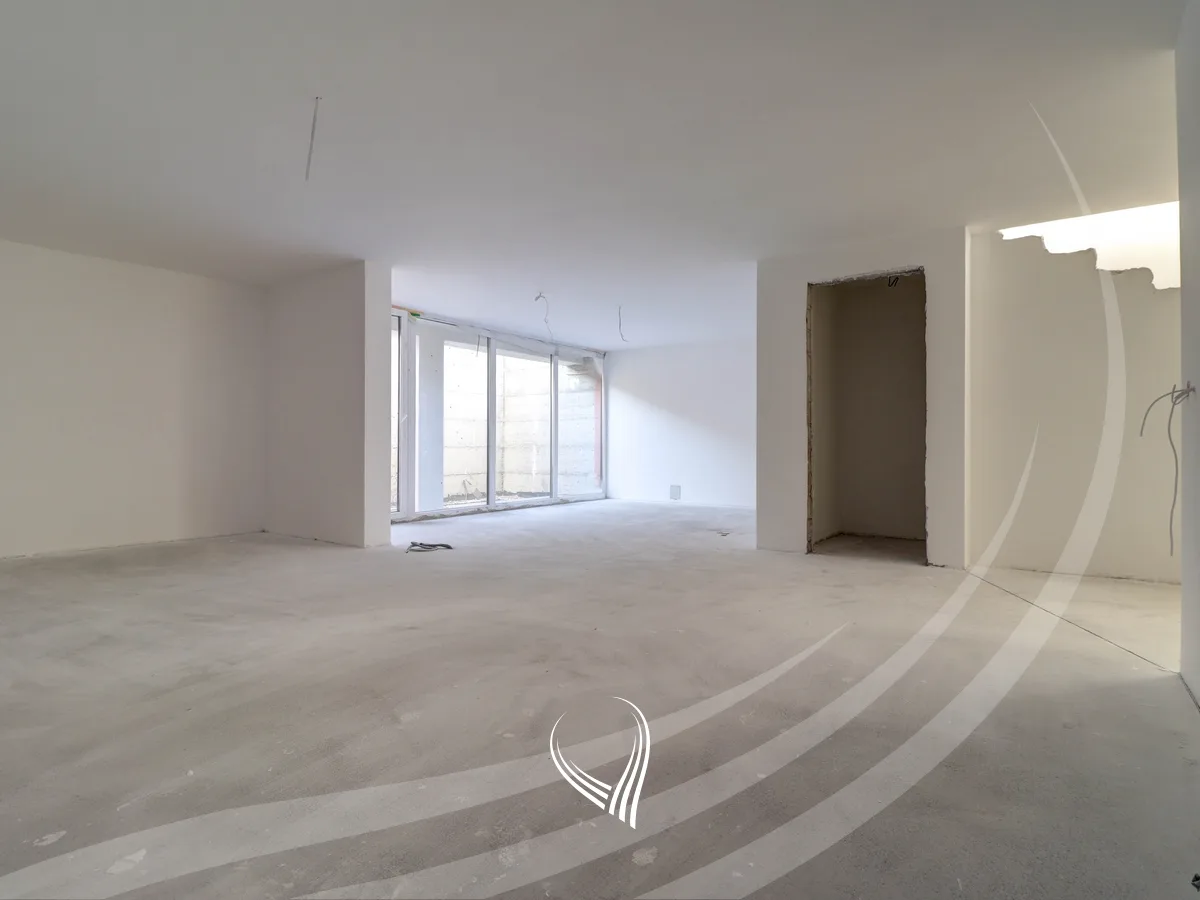 Shtëpi 452m2 në shitje ne lagjen Premiera Residence - Çagllavicë