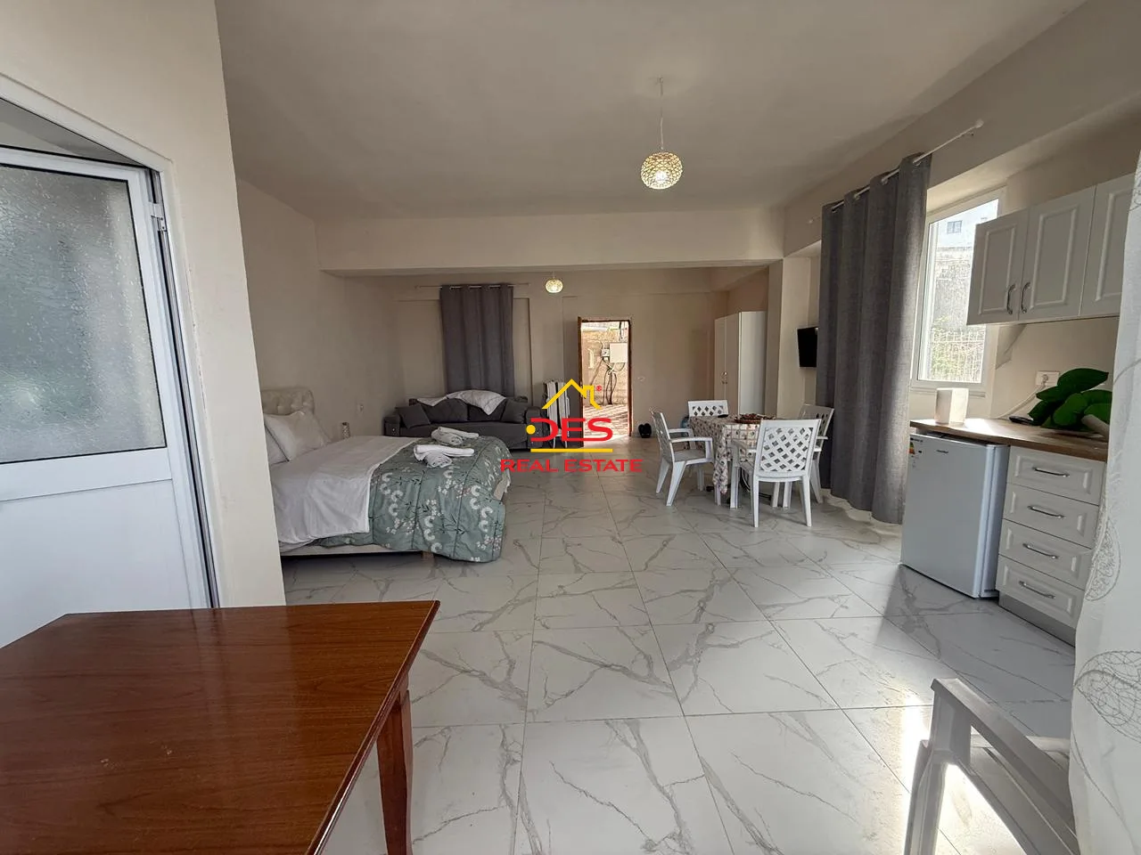 JEPET ME QIRA GARSONIERE NË UJI TË FTOHTË ,VLORË 📍(Ish-kampi i punëtorëve)