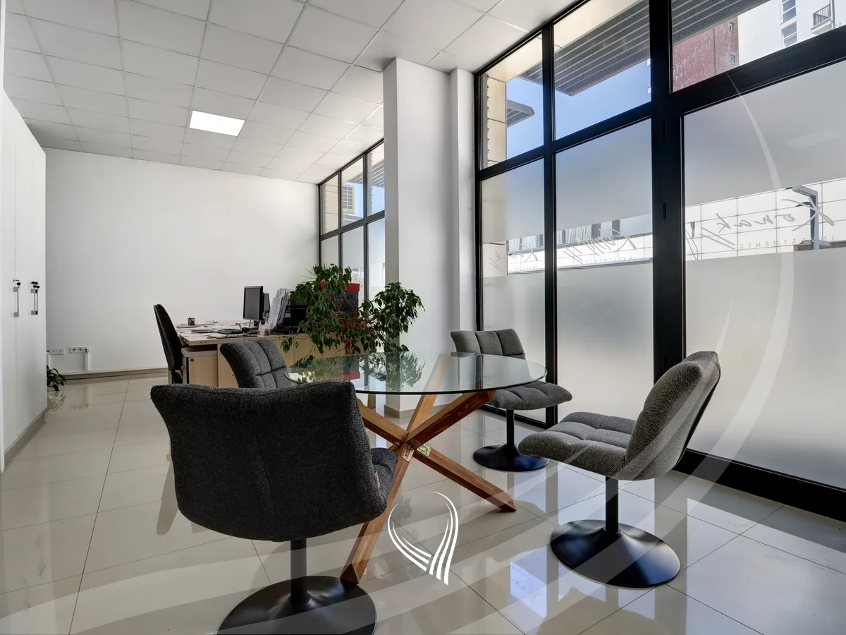 Lokal 69.46m2 në shitje në lagjen Kalabria – Emshir