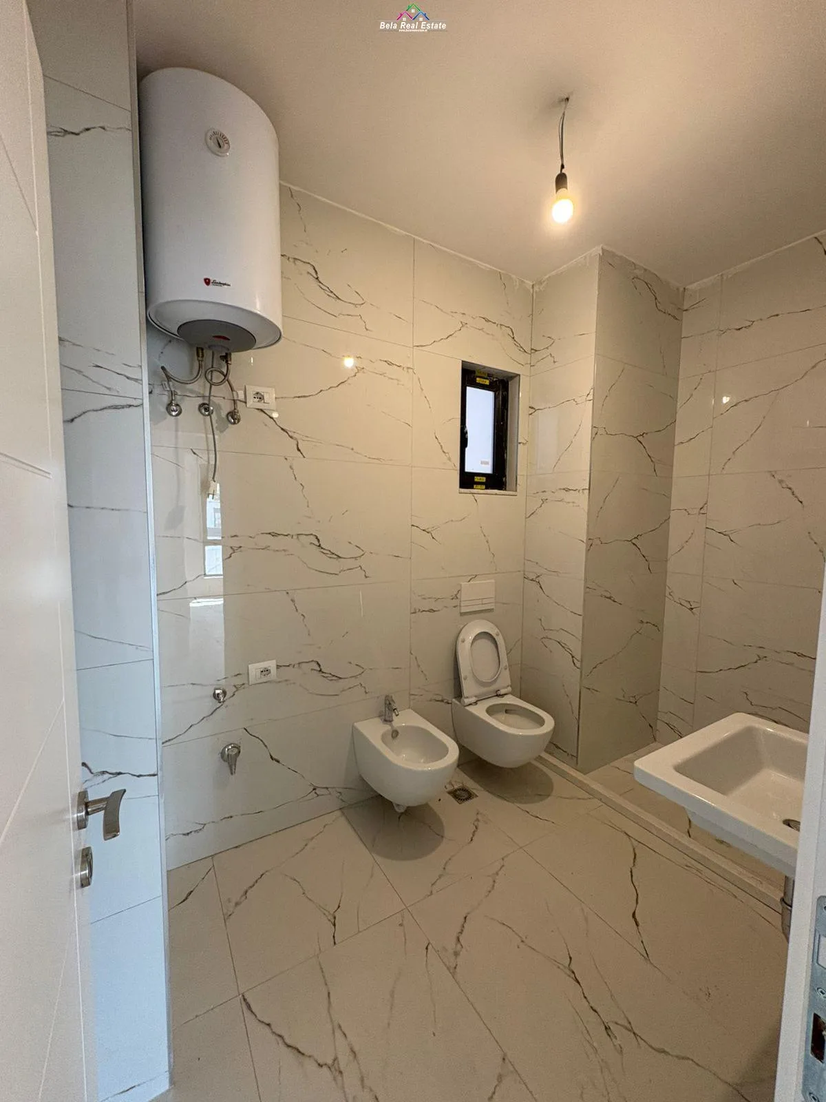 Zyre me qera 2+1 ne Porcelan (ID BZ2689) Tirane