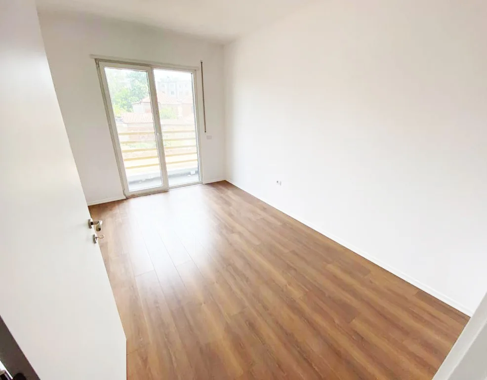 Shitet apartament 2+1+2 ne rrugen dritan hoxha, tiranë