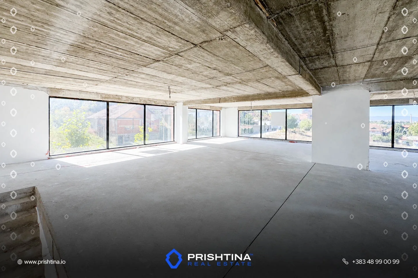 Objekt me qira 800m² në Emshir