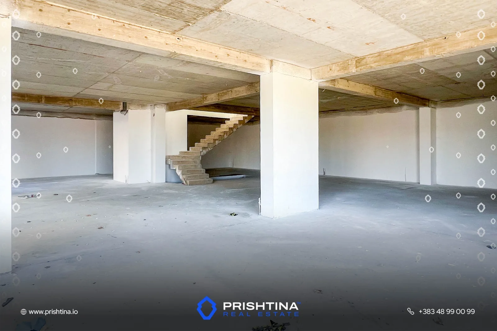 Objekt me qira 800m² në Emshir