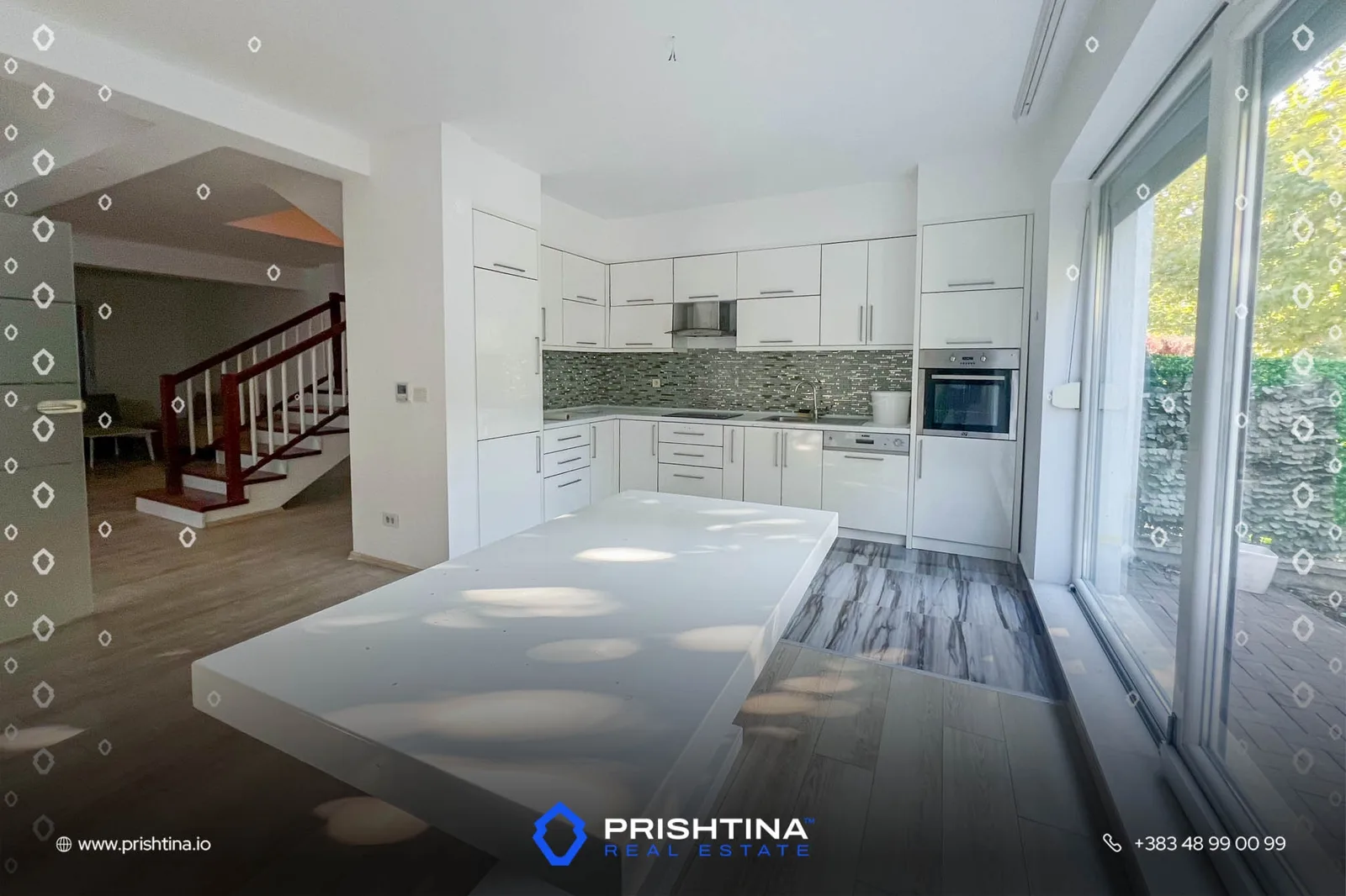 Shtëpi me qira 174m² në Marigona Residence
