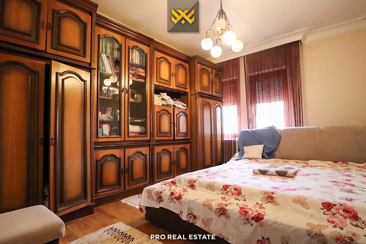 Shtëpi 310m² me #QIRA në Lagjen Qendresa.