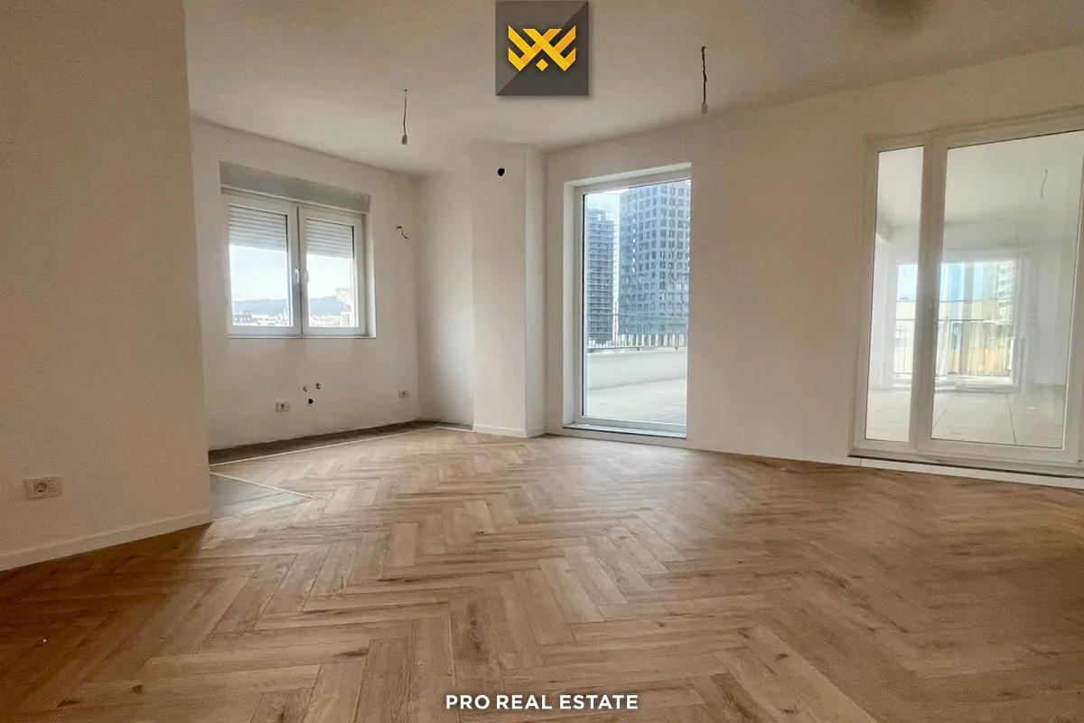 Banesë / Zyrë 270m² + 30m² me #QIRA në Emshir