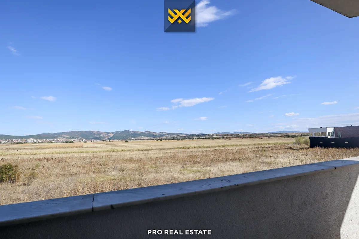 Shtëpi 300m² për #SHITJE te Lagjja Jonë