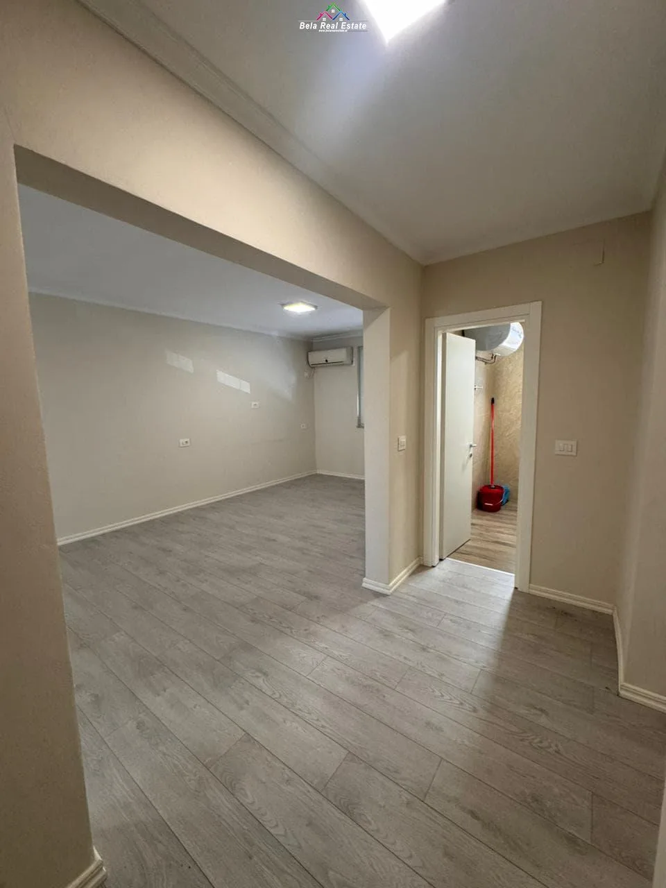 Zyre Me Qera 1+1 Tek 21 Dhjetori (ID BZ2917) Tirane