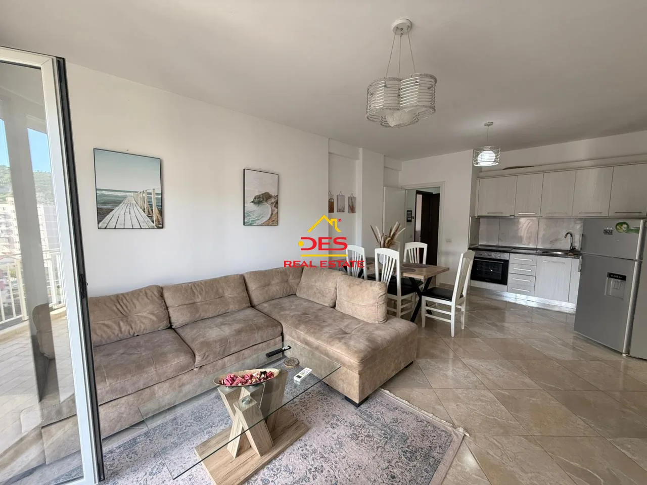 JEPET APARTAMENT 2+1+2 ME QIRA NË LUNGOMARE, VLORË 📍 Pranë Brooklyn Restaurant