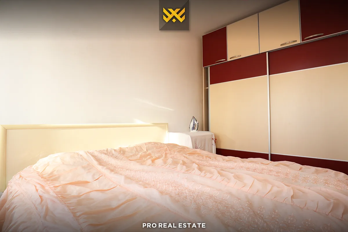 Banesë 94m² për #SHITJE në Tophane.