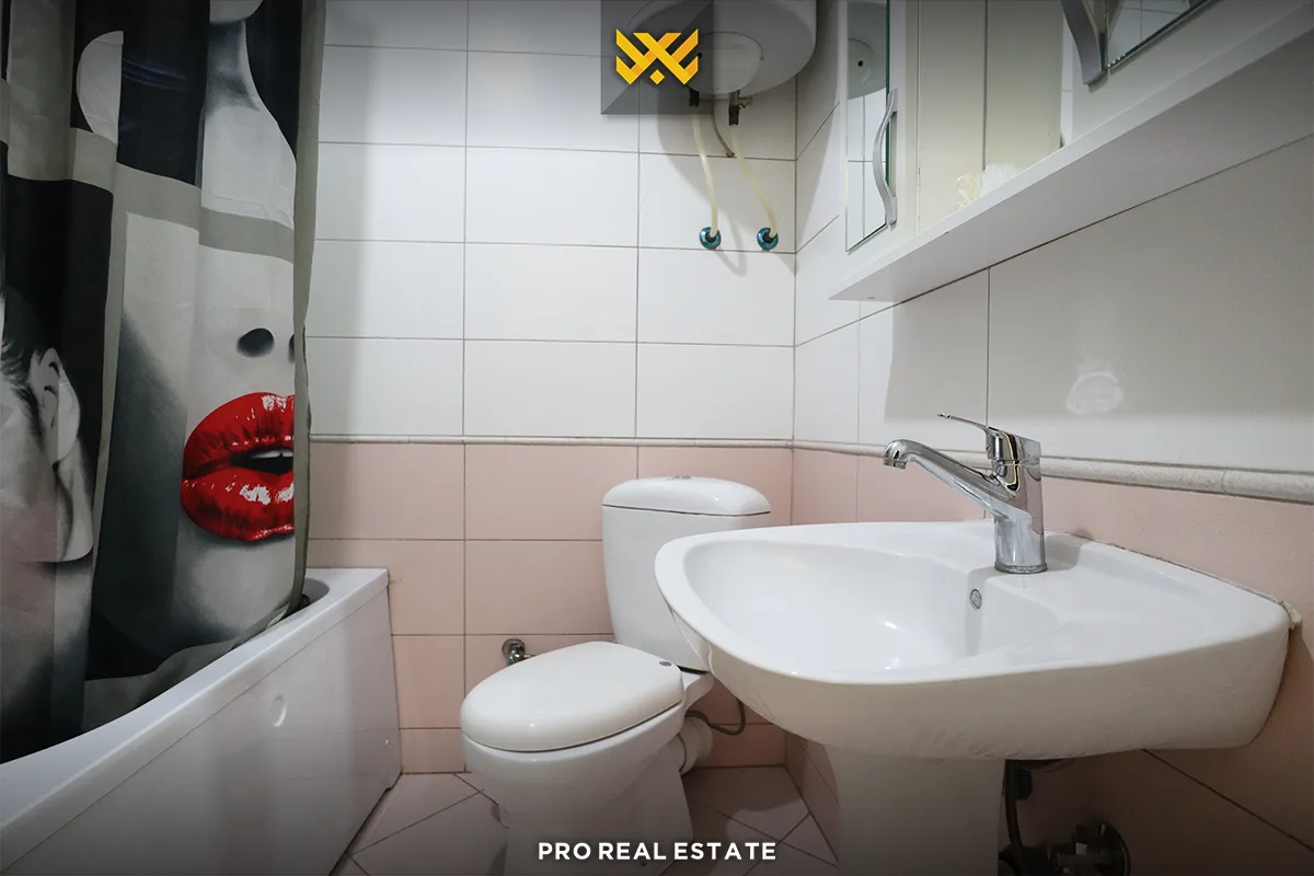 Banesë 94m² për #SHITJE në Tophane.