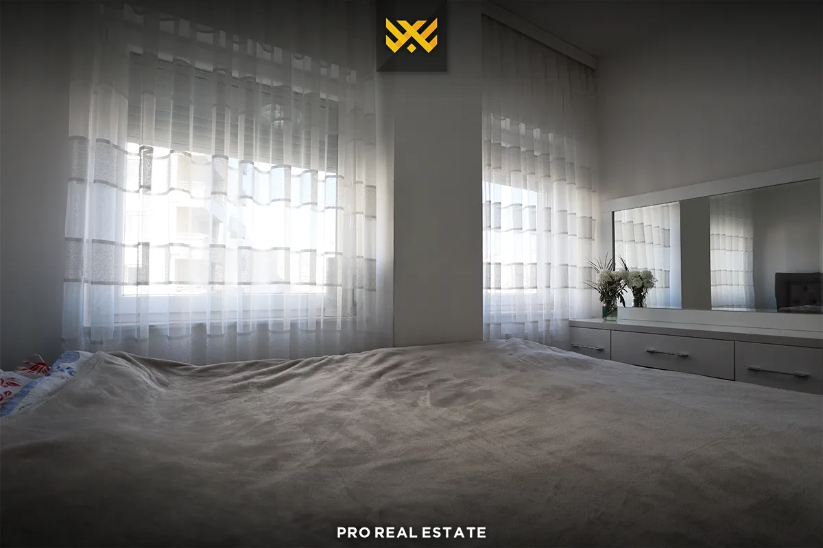 Banesë 94m² për #SHITJE në Tophane.