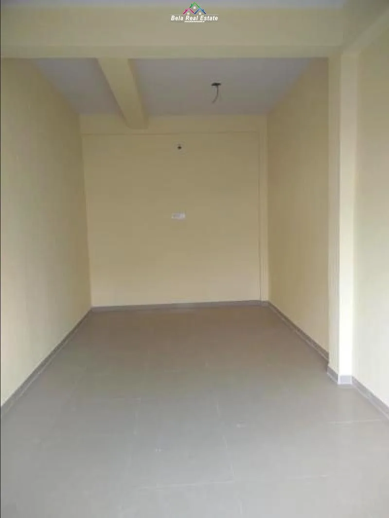 Dyqan Me Qera Tek Ish Ekspozita (ID BD21615) Tirane.