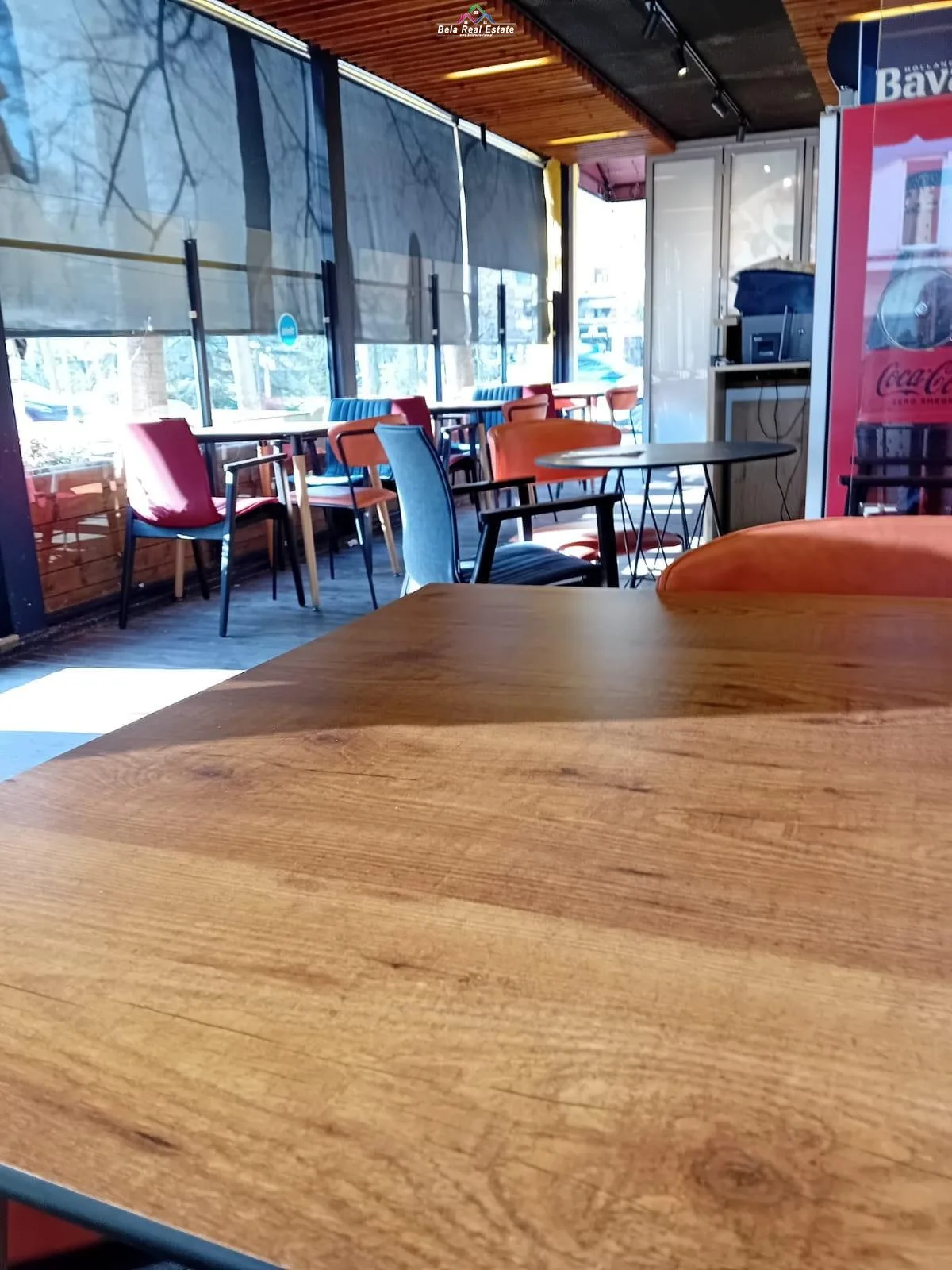Shitet Biznesi Piceri Tek Ish Ekspozita (ID BSHB182) Tirane