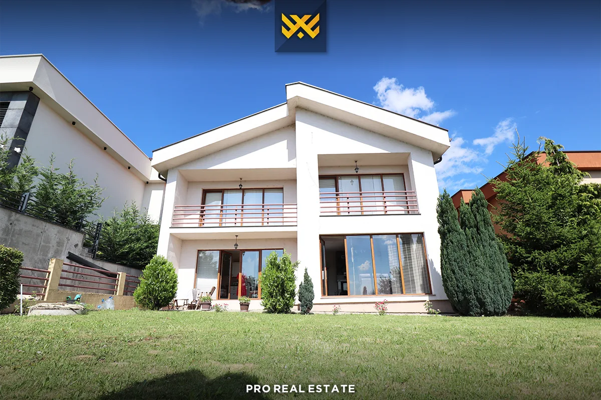 Shtëpi 443m² me #QIRA në Hajvali