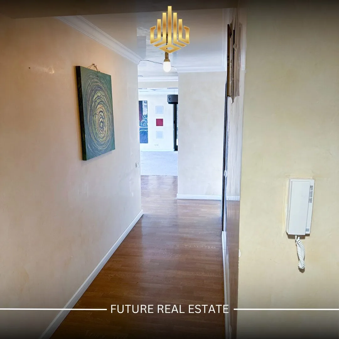 Penthouse me QERA/360m²