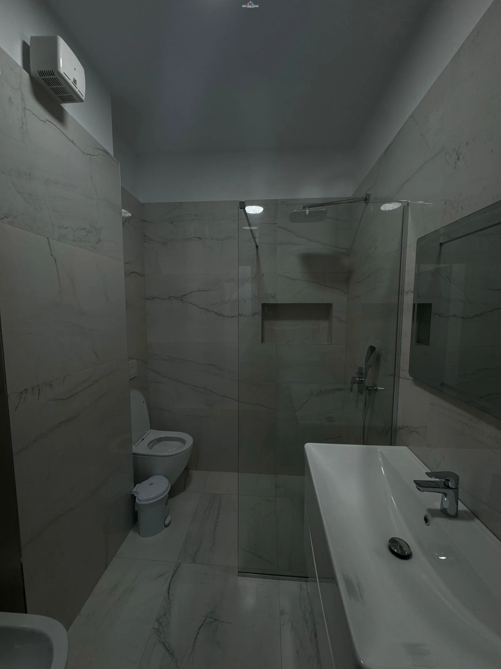 Apartament Me Qera 1+1 Tek Kodra e Diellit (ID B2101603) Tirane