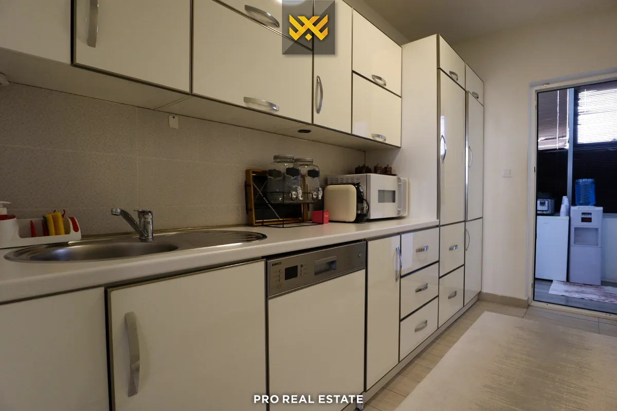 Shtëpi 300m² + 100m² me #QIRA në Veternik