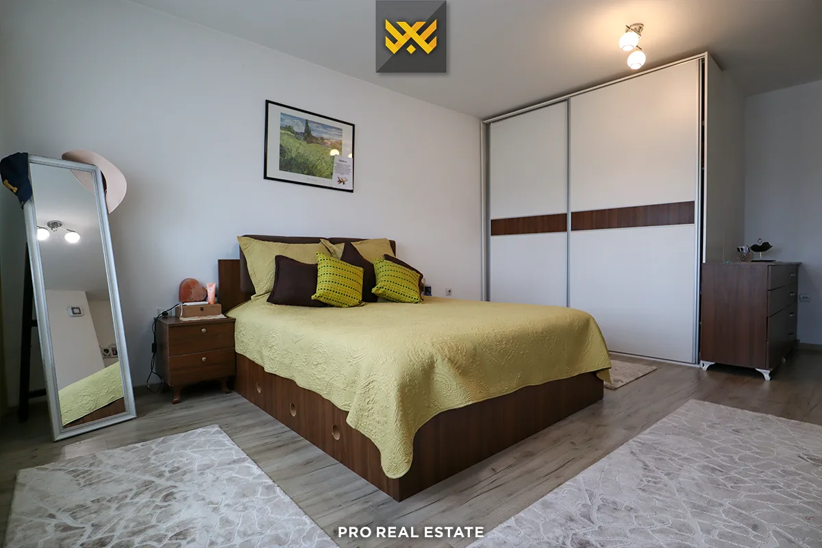 Shtëpi 300m² + 100m² me #QIRA në Veternik