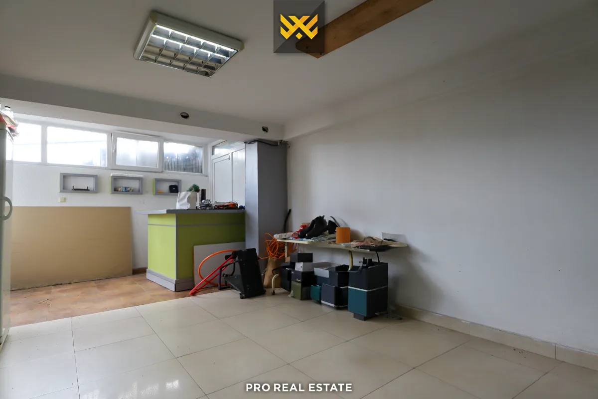 Shtëpi 300m² + 100m² me #QIRA në Veternik