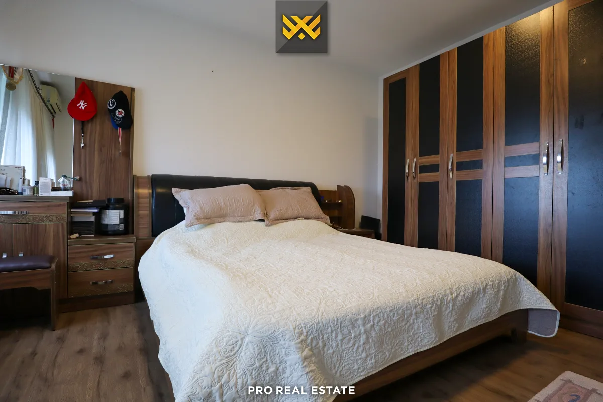 Shtëpi 300m² + 100m² me #QIRA në Veternik