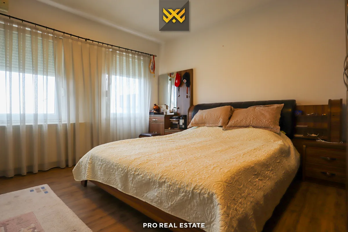Shtëpi 300m² + 100m² me #QIRA në Veternik