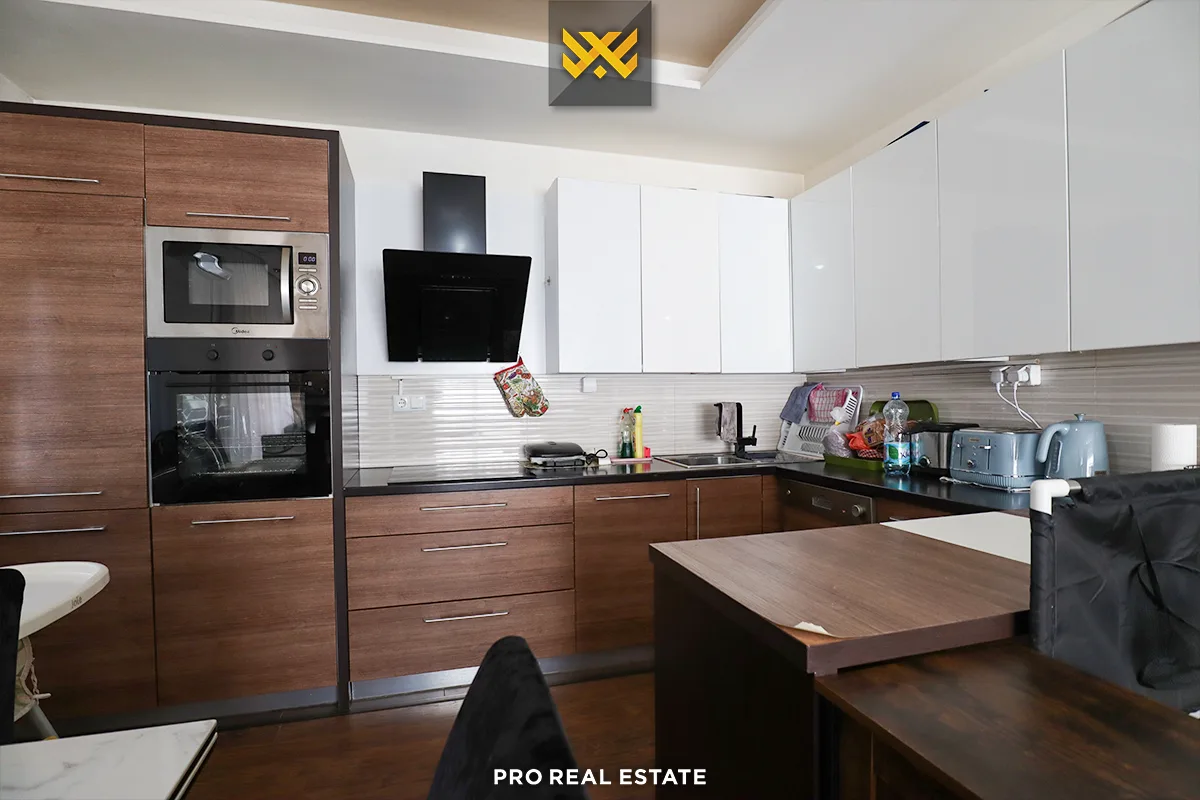 Shtëpi 182m² për #SHITJE në Lagjen Nic