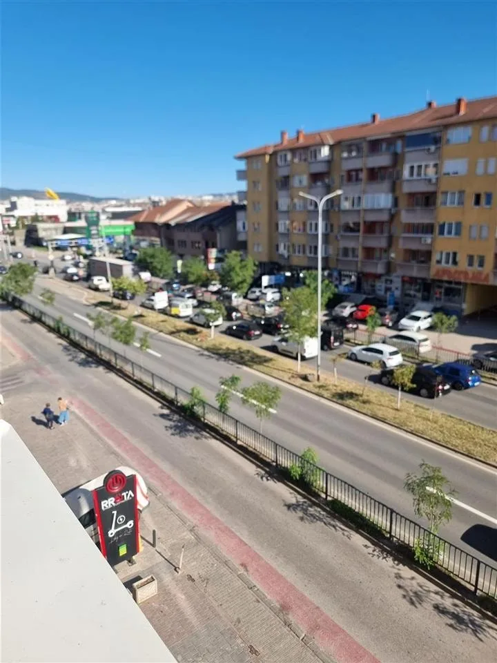 Banesë me qira 2+1 në Fushë Kosovë