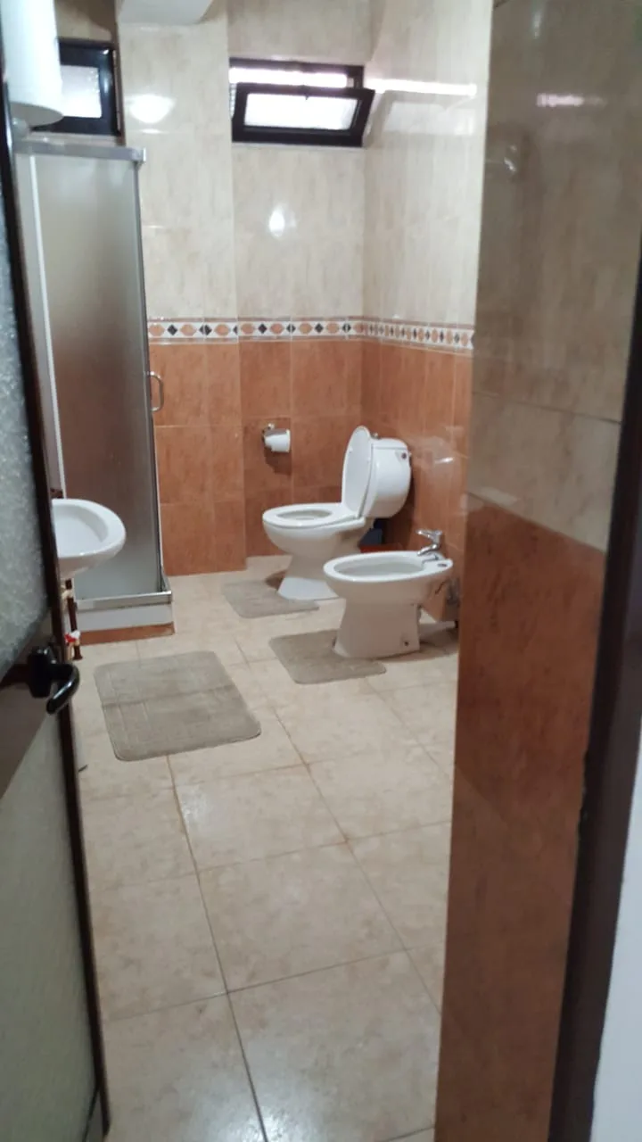 Jepet apartament me qira 2+1 te rruga e durresit,tirane