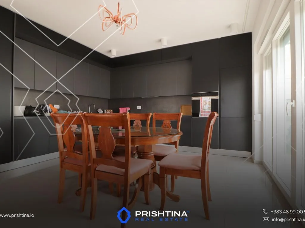 Shtëpi në #shitje 412m² në Kodrën e Trimave