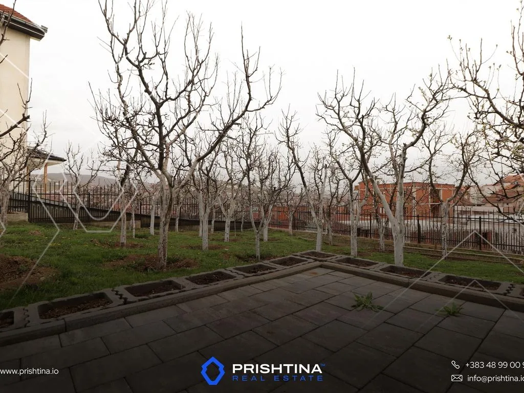 Shtëpi në #shitje 412m² në Kodrën e Trimave