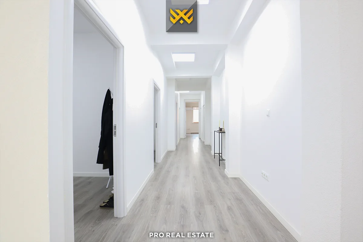 Lokal / Zyrë 150m² me #QIRA në Aktash